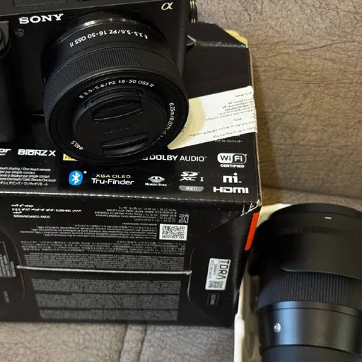 Камера Sony A6400 с объективами