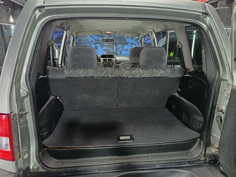 Автомобиль Mitsubishi Pajero 1998 года 10