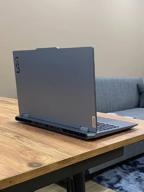 Игровой ноутбук Lenovo LOQ 15IRX10 1