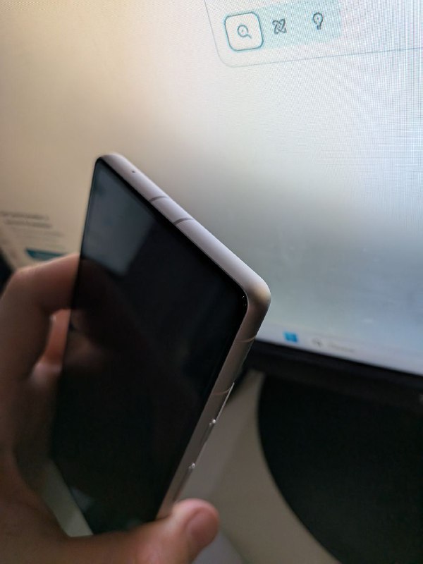 Pixel 7a, чехол Nillkin 4
