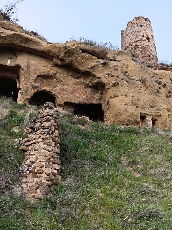 Хайкинг по цветным холмам Гареджи 3
