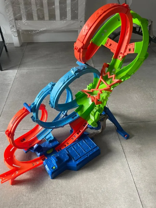 Трек Hot Wheels Action 4-Loop Crash