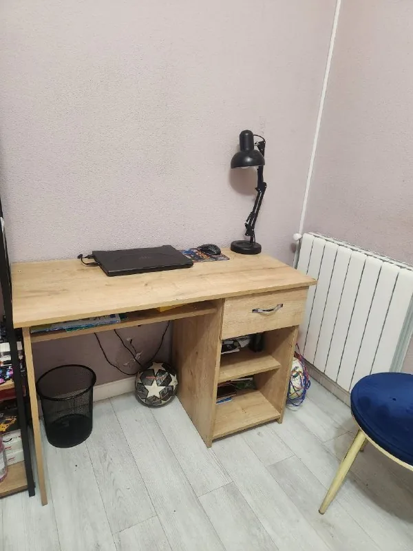 Письменный стол