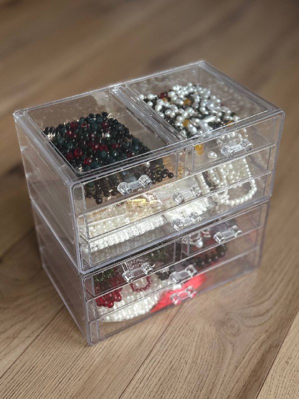 Мини-комодик для рукоделия с бусинами и фурнитурой
