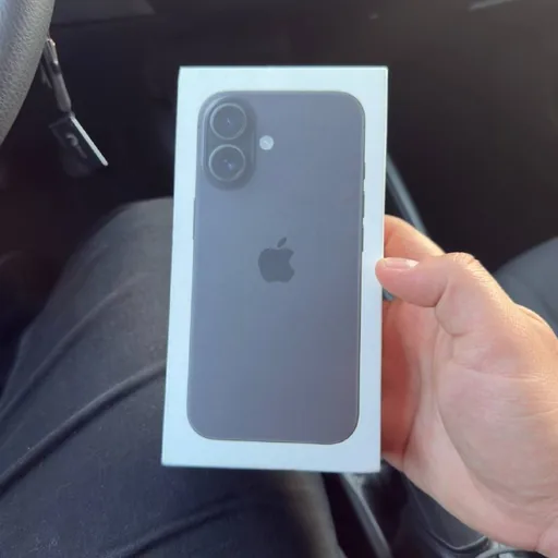 iPhone 16, черный, 128 ГБ