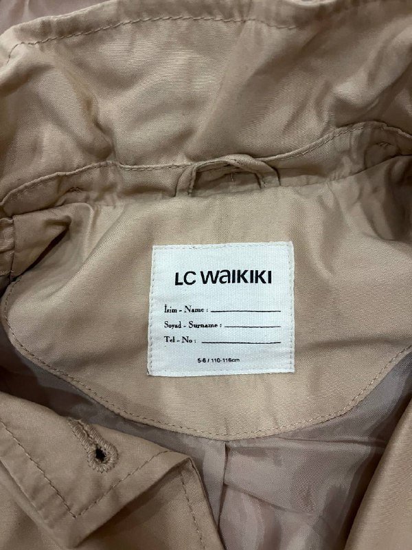 ქურთუკი LC Waikiki ქუდით 2
