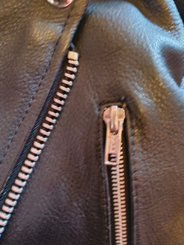 Мужская кожаная куртка размер L 2