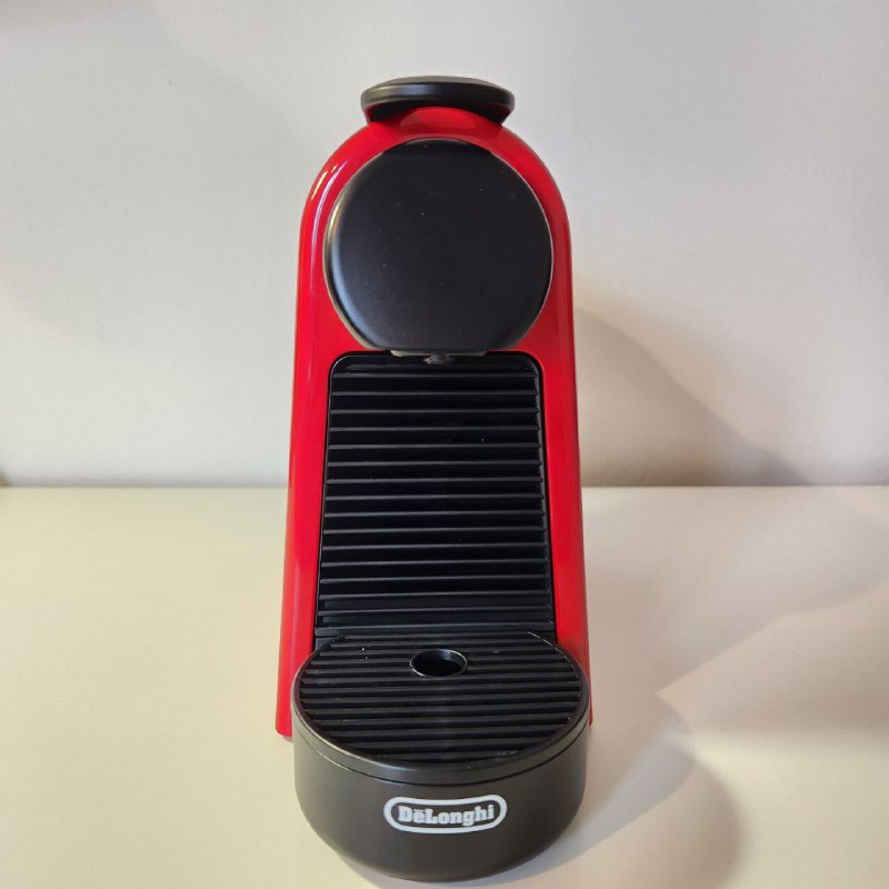 Капсульная кофемашина DeLonghi Nespresso