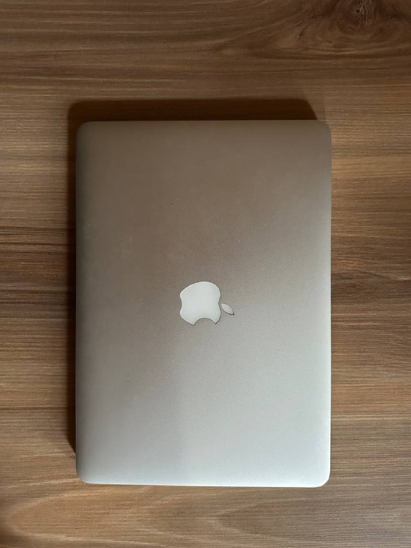 Клавиатура Logitech K380, маршрутизатор TP-Link, Realme C21-Y, Vaporesso Luxe X Pro, MacBook Pro 13” 8