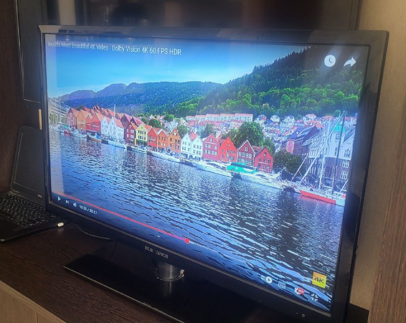 Телевизор Elegance 32"