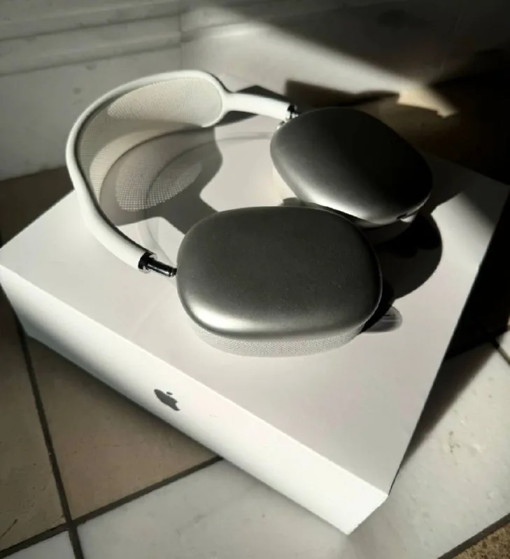 AirPods Max 1