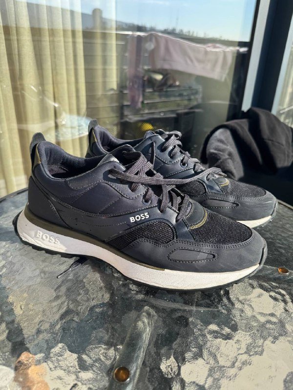 кроссовки Boss р.46
