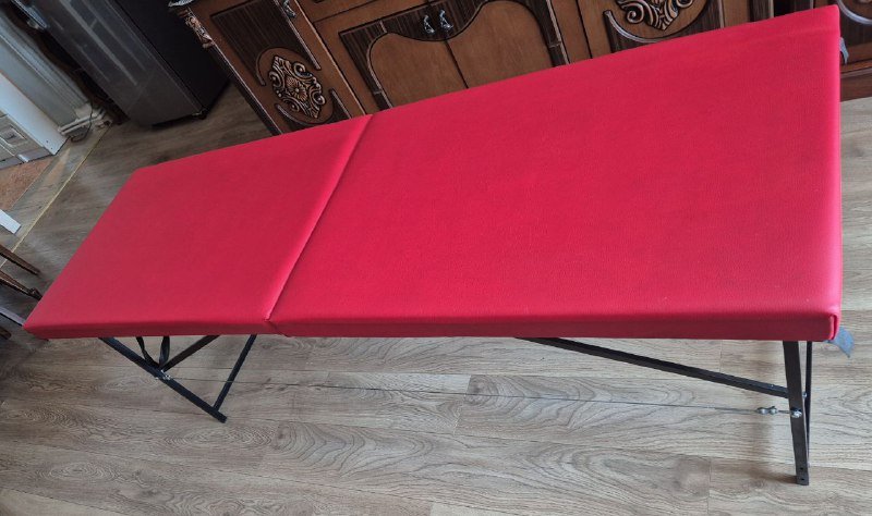 Складная кушетка стол для мастеров наращивания и массажа