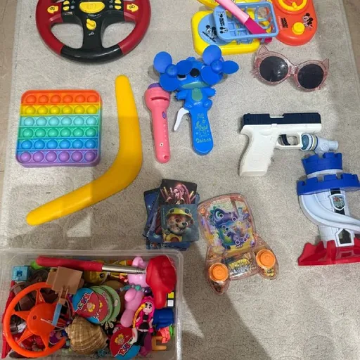 Игрушки