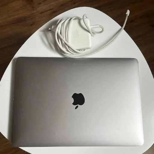 MacBook Pro 13 2020