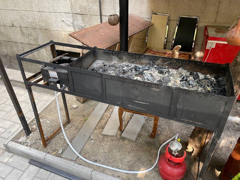 Стулья, столы, мангал, холодильник, баллон, печь 3