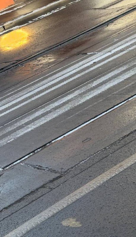 серое кимоно с цельными рукавами