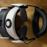 Meta Quest 3 512GB with VR accessories and controllers 7