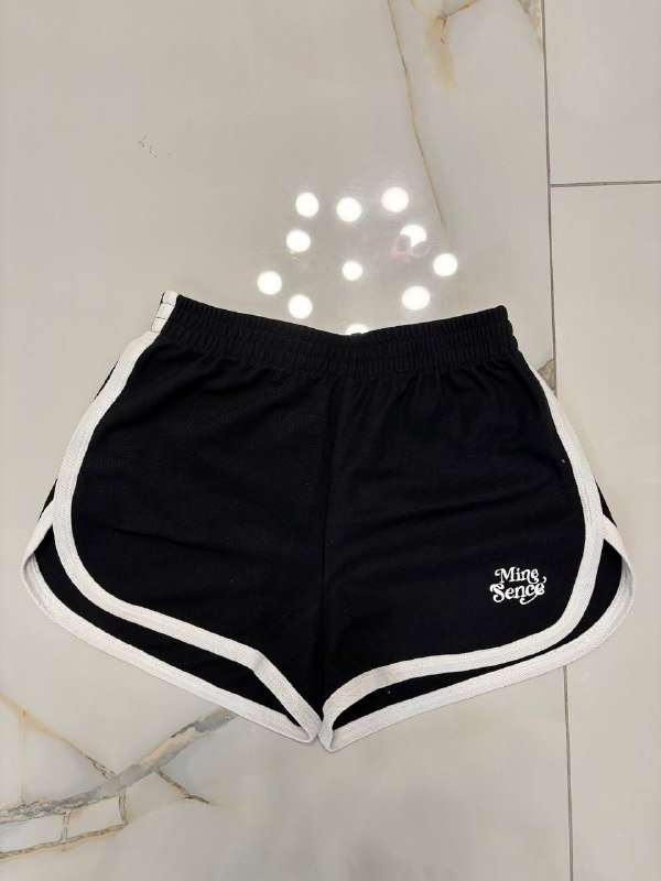 женские вещи размер 42 44: обувь, шорты, топ, рубашки, жилет, куртка 4