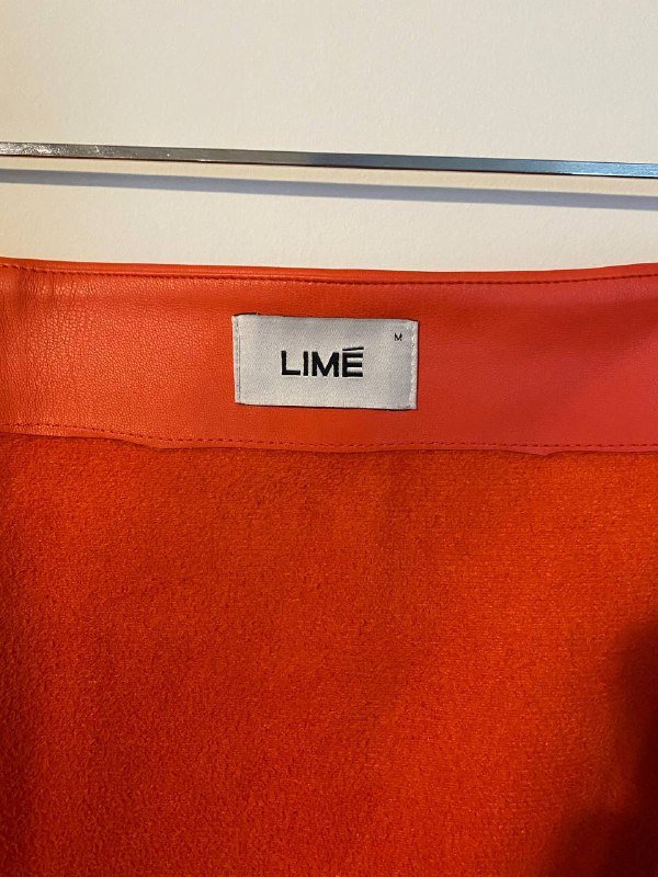 сумка, блузка, юбка, платье, картина 3