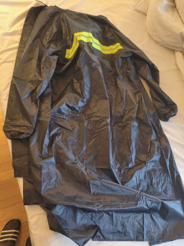 Дождевик длинный с капюшоном водостойкий 1