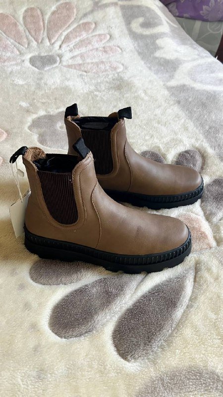 Ботинки Манго подростковые 37 размер новые