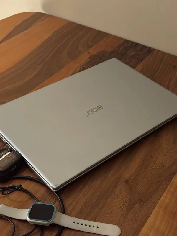 Acer Aspire 3 ноутбук 1