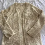 Пальто, кофта, купальный комплект, пляжная обувь 9