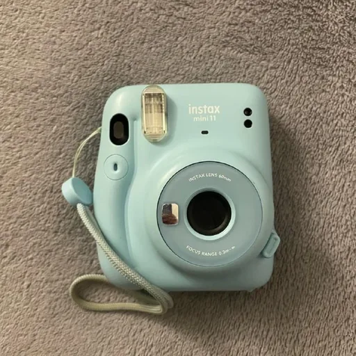 Instax Mini 11 камера