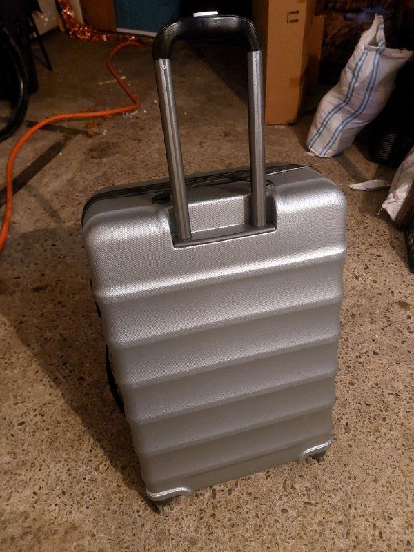 Чемодан, брелок Демигорган, диски, кассеты, клепанные ремни браслет