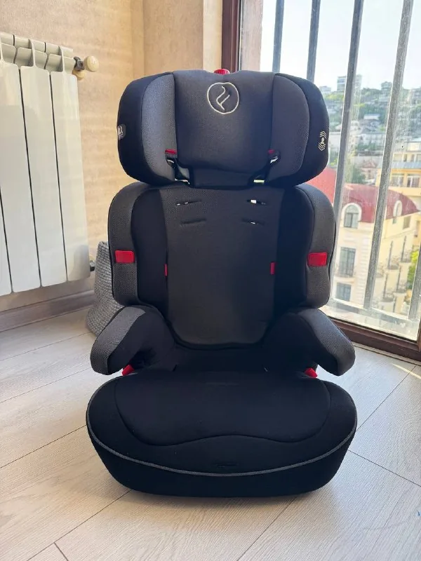 Автокресло Caretero Falcon Fresh 1