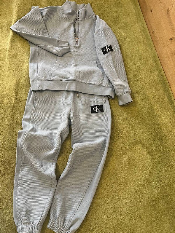 Детский костюм Calvin Klein 8-11 лет