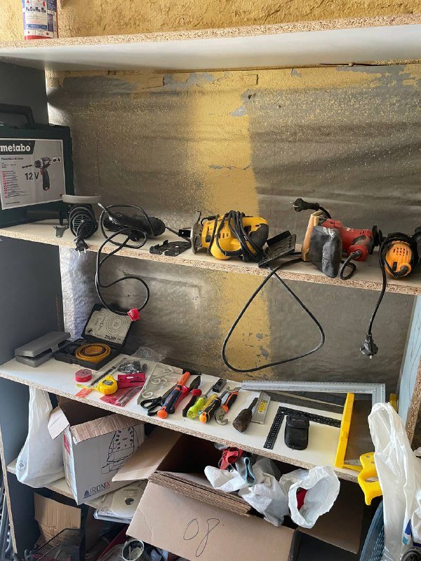 фурнитура, столы, алюминиевые профили, обогреватель, бойлер, бочка, инструменты