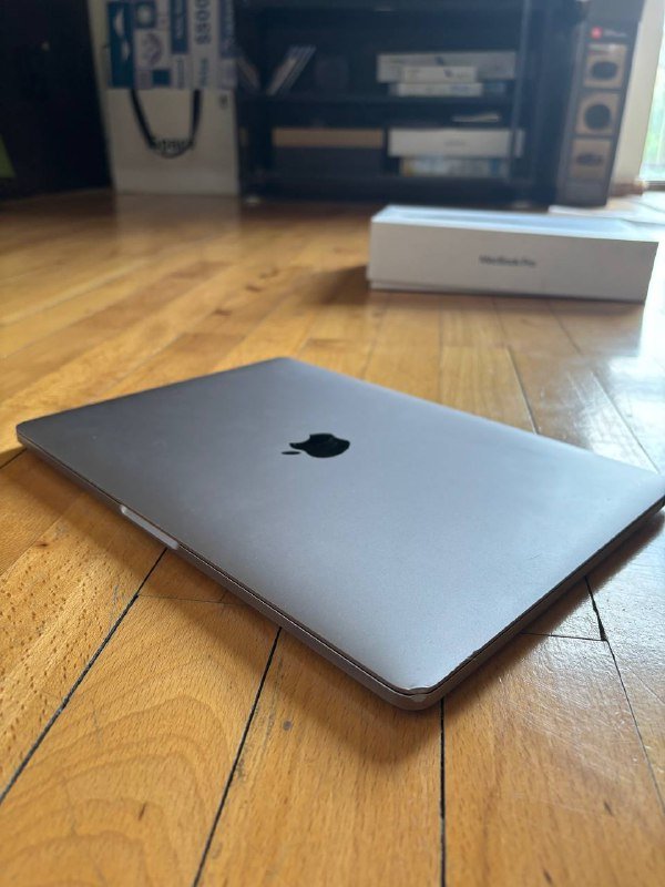 MacBook Pro 2019, 13 дюймов, 256Гб, Intel Core i5 3