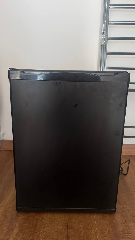 Мини холодильник новый