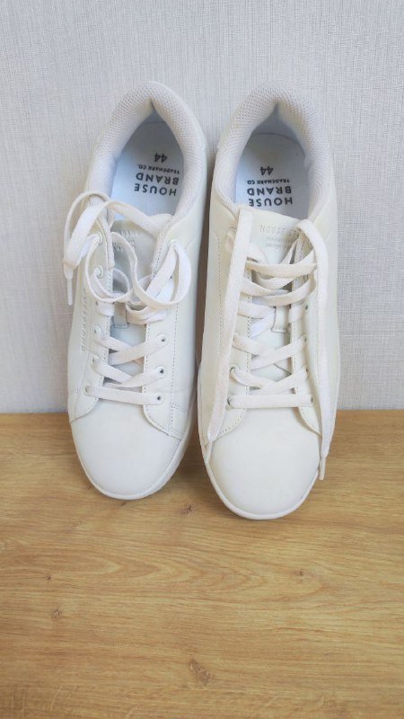 Кроссовки house белые новые