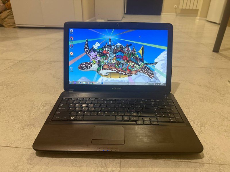 Ноутбук Samsung R540 Intel Core i5 8 ГБ 250 ГБ