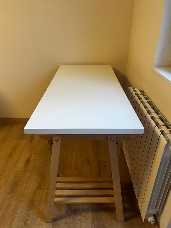 Стол Ikea LAGKAPTEN MITTBACK регулируемый по высоте