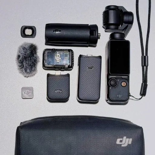 DJI Osmo Pocket 3 Creator Combo с флешкой SanDisk 128GB
