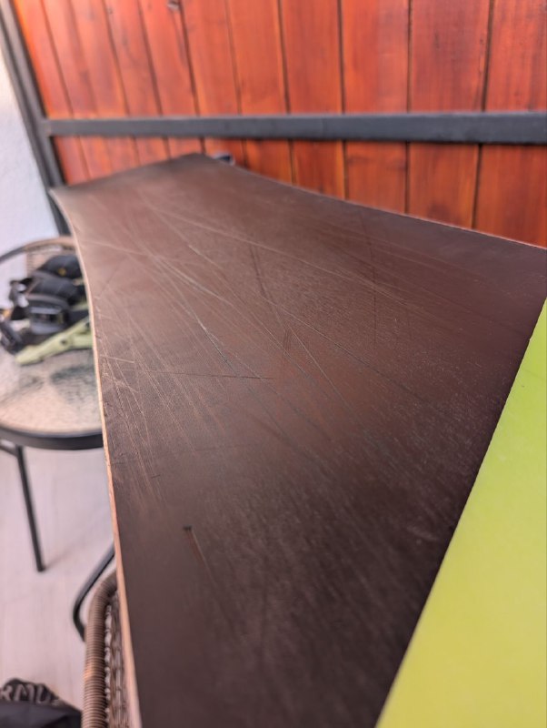 Доска с креплениями и ботами, шлем, очки, рюкзак, сумка 7