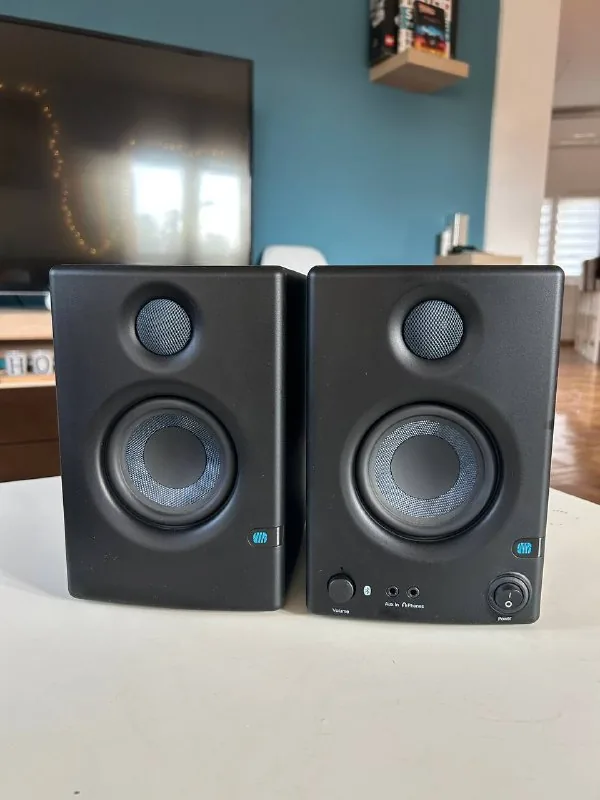 Мониторы Presonus ERIS E3.5 BT, кабели TRS Warm Audio 1