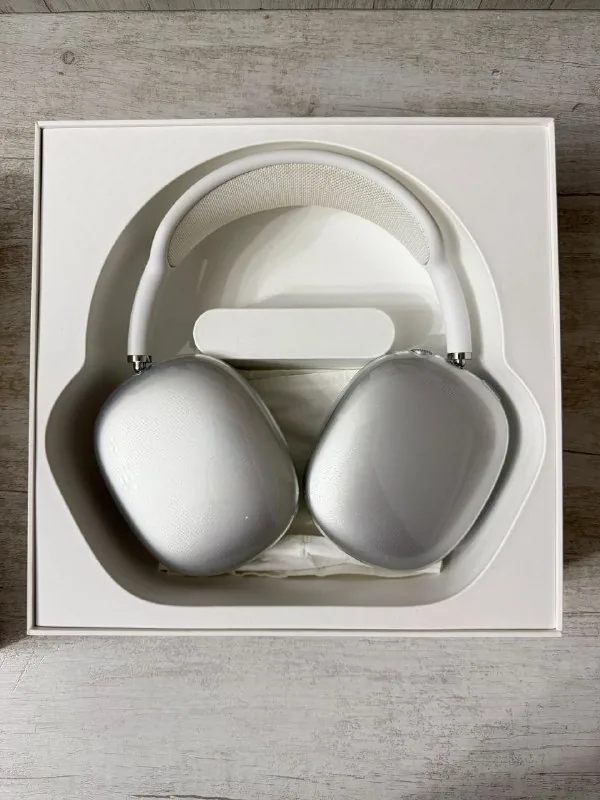 Apple AirPods Max 1