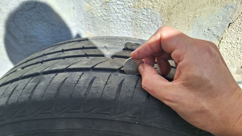 Комплект шин Toyo R16 205/60 б/у 2