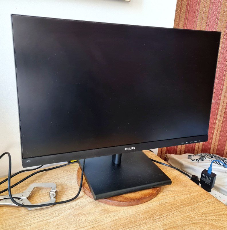 Монитор Philips 245E1S 24 дюйма 2560x1440 QHD 75Hz 2