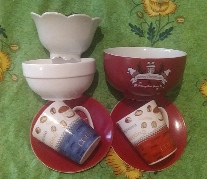 тарелки, пиалы, чашки, блюдца, чайный набор, кастрюля, сушка, подставка, бокалы 2