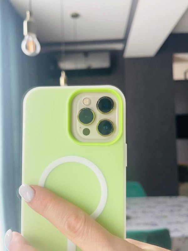 Женская обувь, детские кроссовки, ведро, чехлы на Apple 12 pro max 2