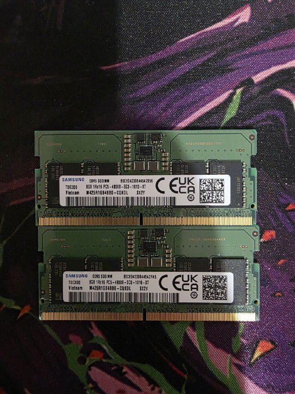 2 планки SO-DIMM SSR5 Samsung 4800 8GB