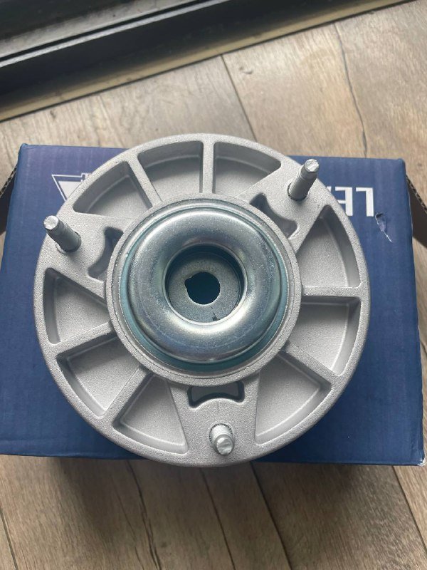 Опоры передних амортизаторов для BMW X5, X6 4