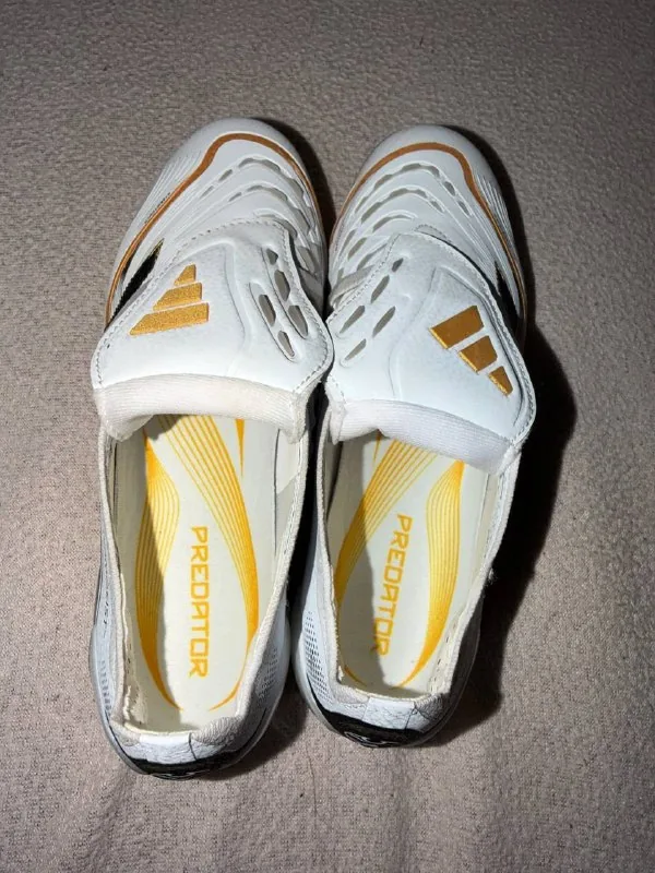 Футбольные бутсы Adidas Predator 24 FT 1