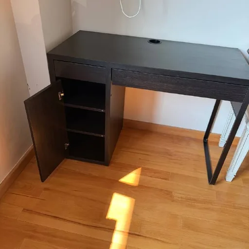 Рабочий стол IKEA